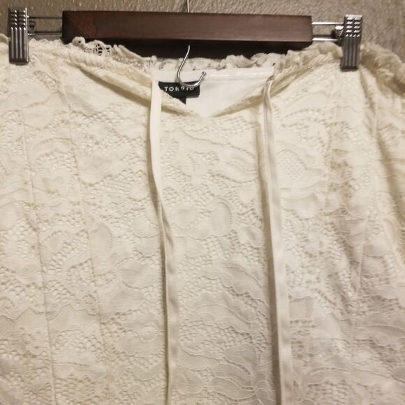 Torrid 2 (2X) Top Blouse Cream Stretch Lace Off Shoulder Romantic Bridal Fairy - Picture 4 of 10